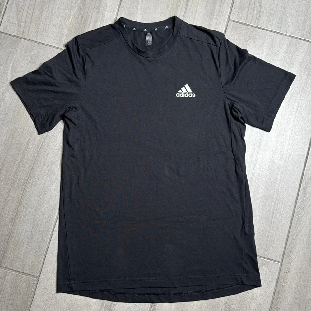 Adidas AeroReady Black Icon Training Shirt - Elevate Your Workout Style